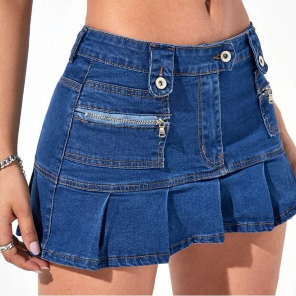 Y2K Mini Jean Skirt